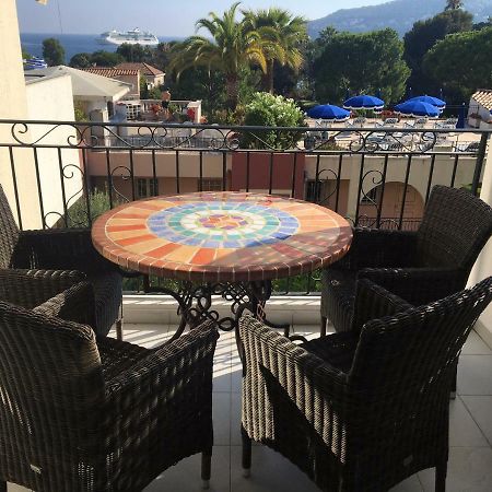 Nyrenoverad Laegenhet Med Havsutsikt Villefranche-sur-Mer Exterior foto